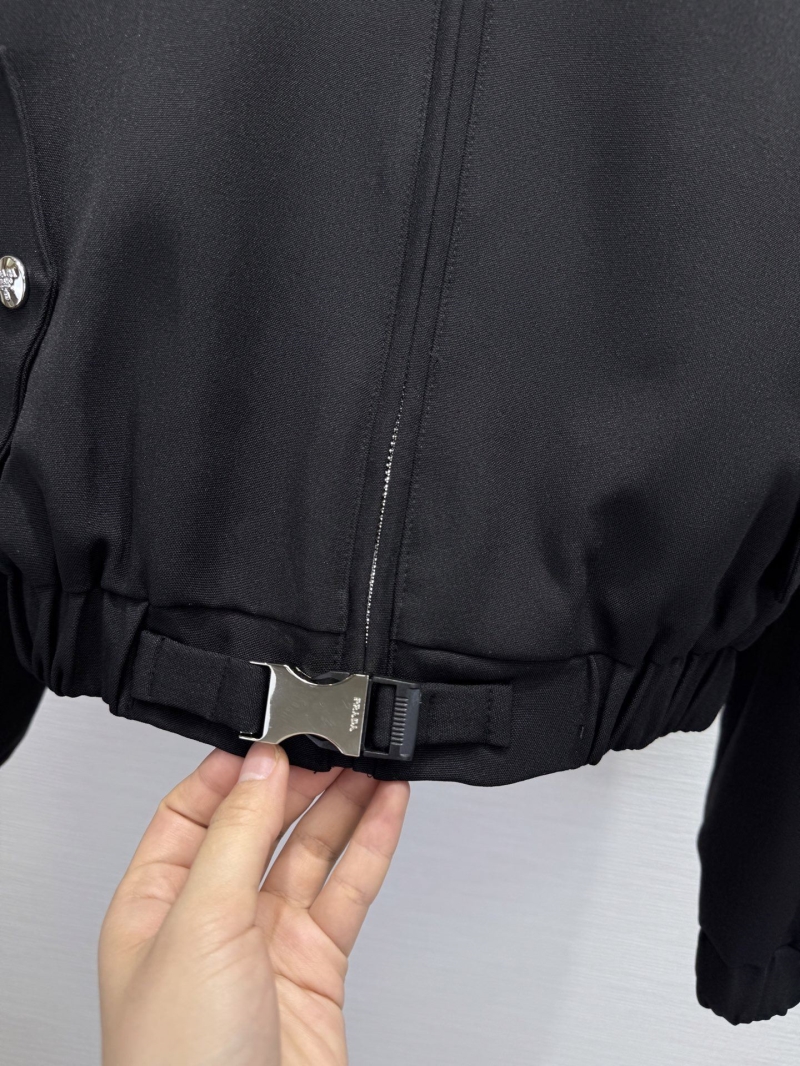 Pra*a outwear